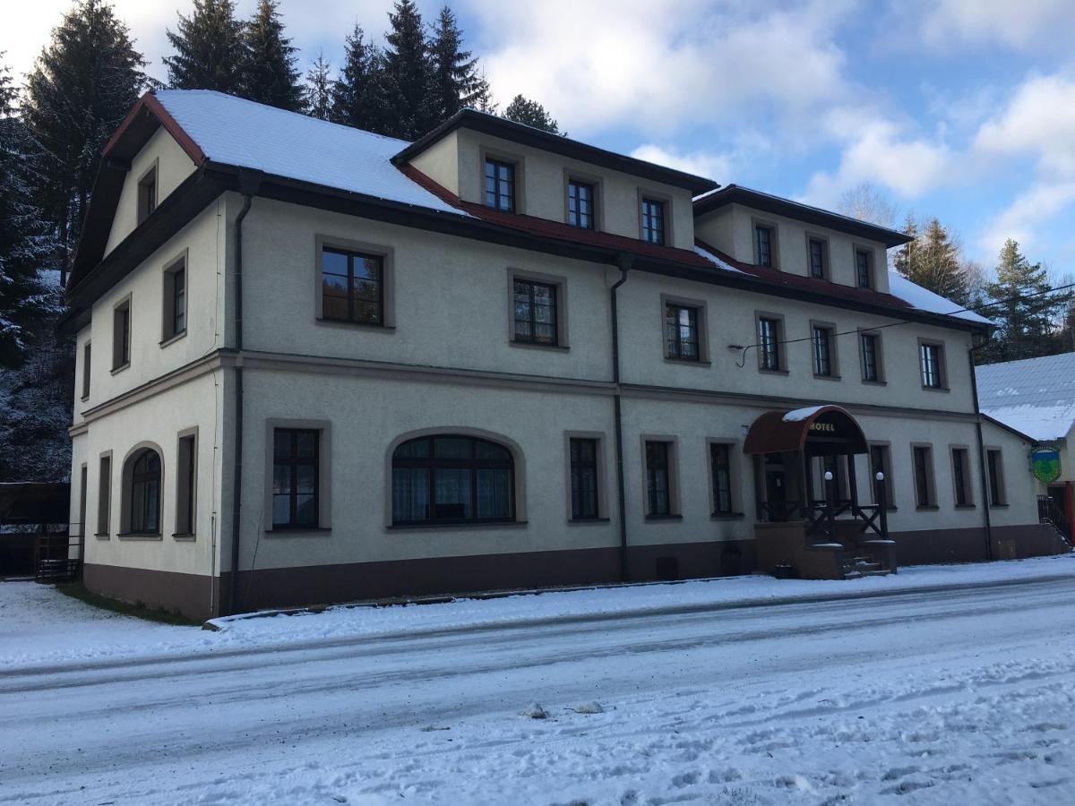 Hotel Salajka Horní Lomná Kültér fotó